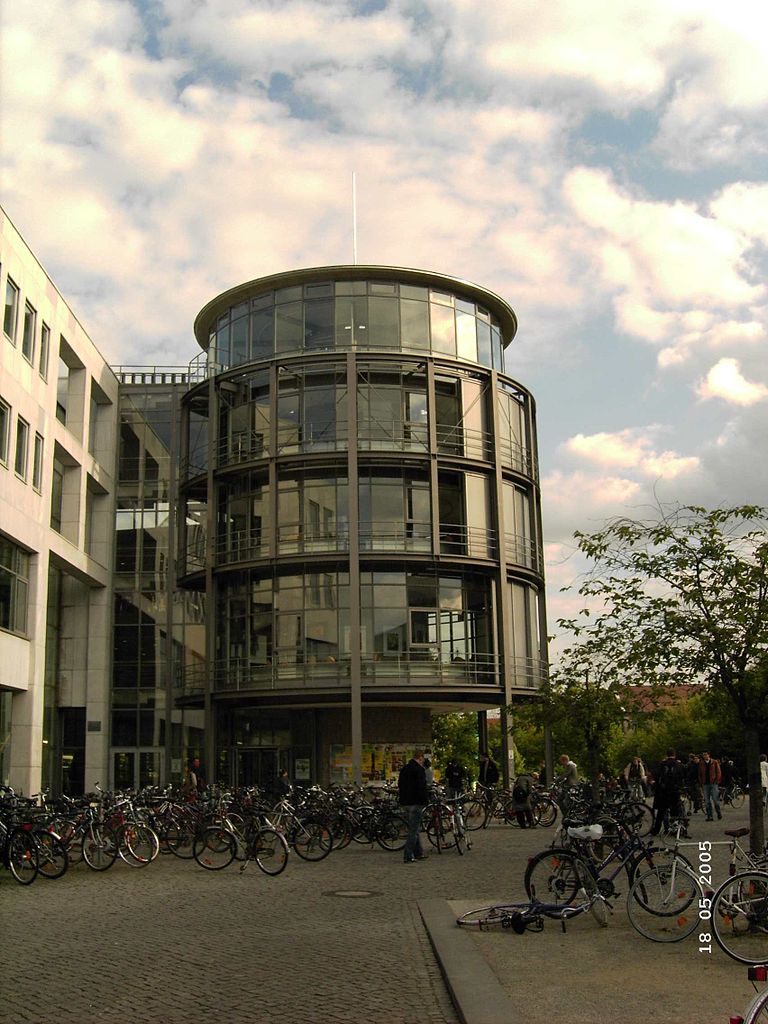 Göttingen, University Library, Rotunde (popular diner)
